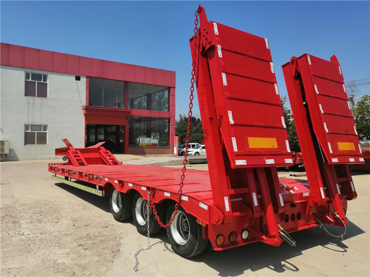 大型設(shè)備在運(yùn)輸卸車時(shí)需要怎么做？這些事項(xiàng)都要注意了！